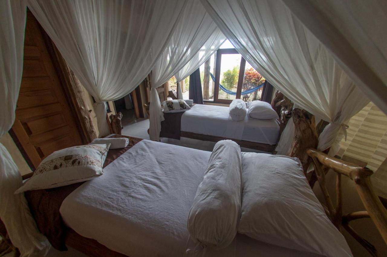 Hidden Bay Resort Mentawais Masokut Екстер'єр фото