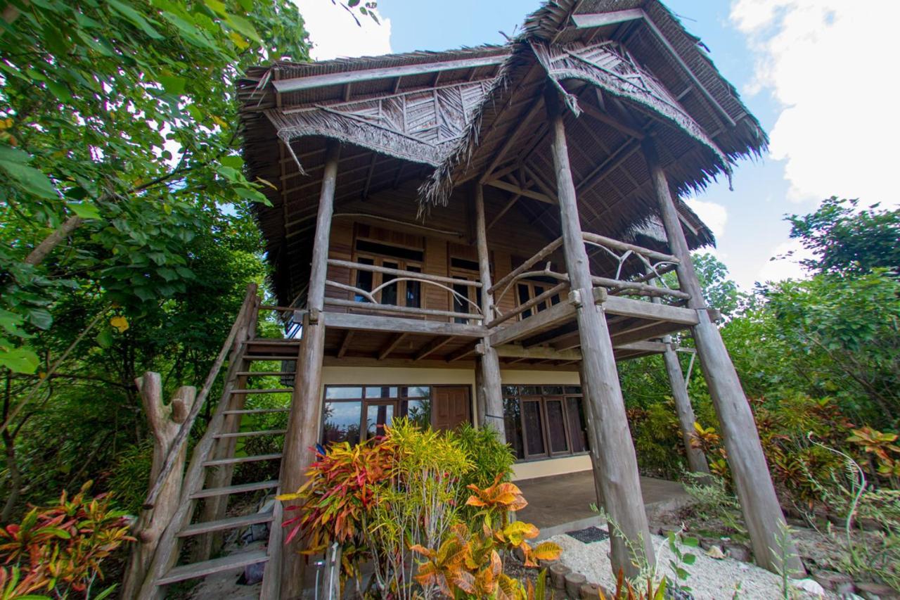 Hidden Bay Resort Mentawais Masokut Екстер'єр фото