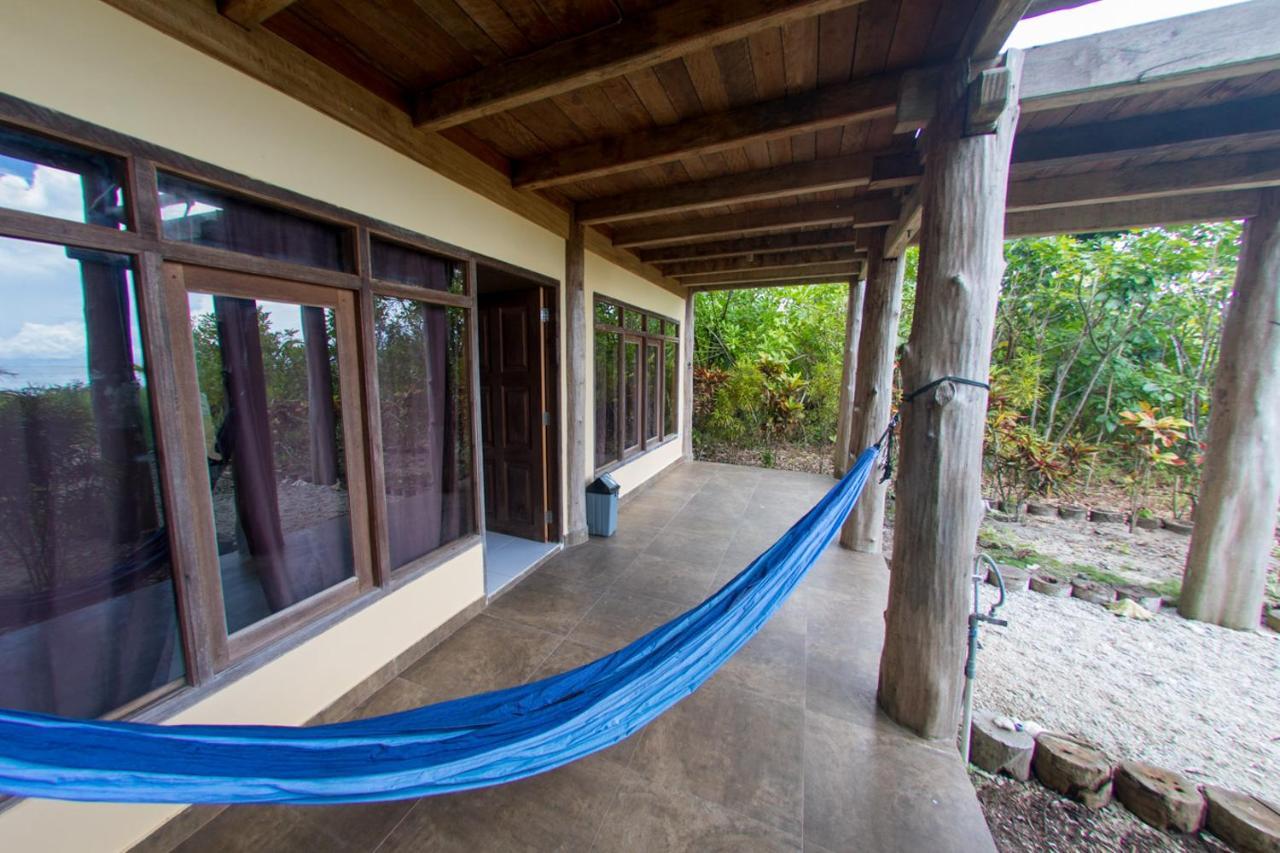 Hidden Bay Resort Mentawais Masokut Екстер'єр фото